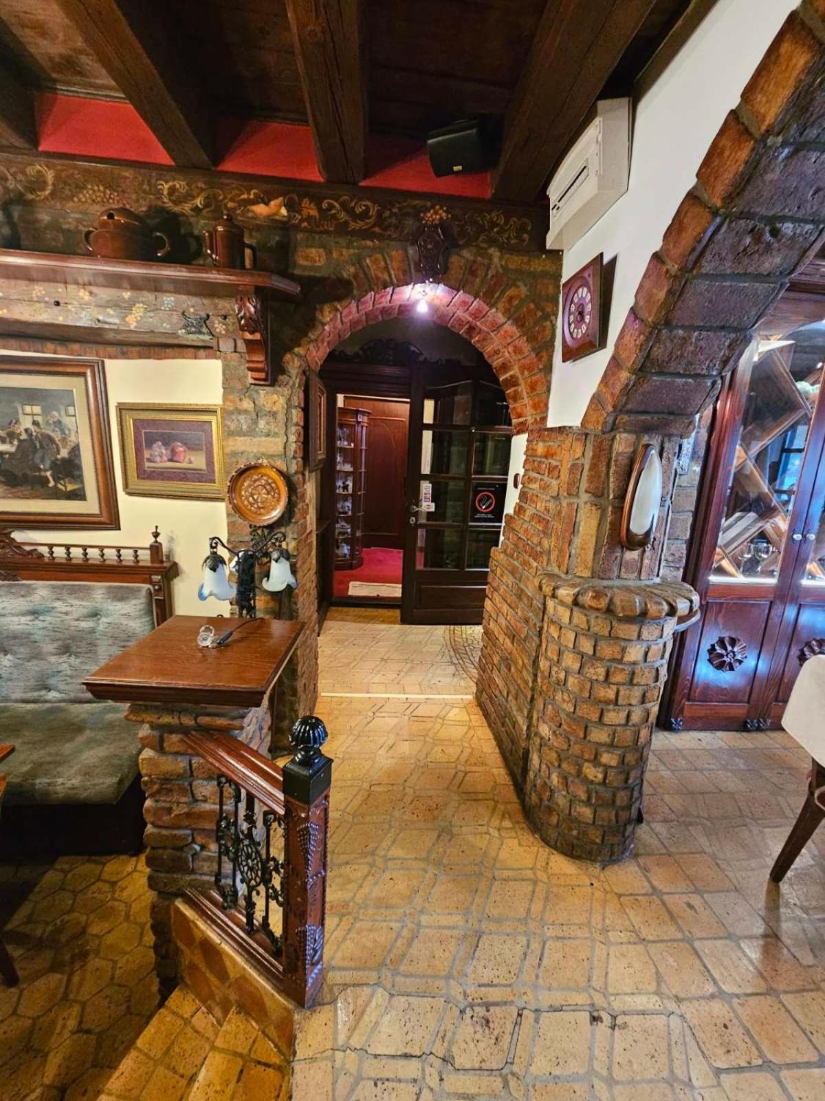 Vila Geppetto Belgrade Luaran gambar