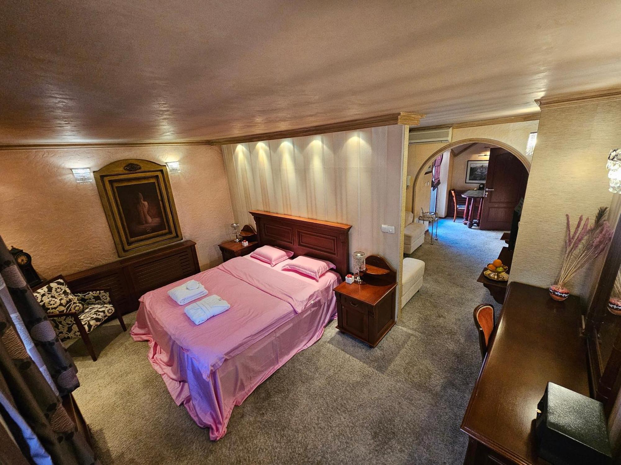 Vila Geppetto Belgrade Luaran gambar